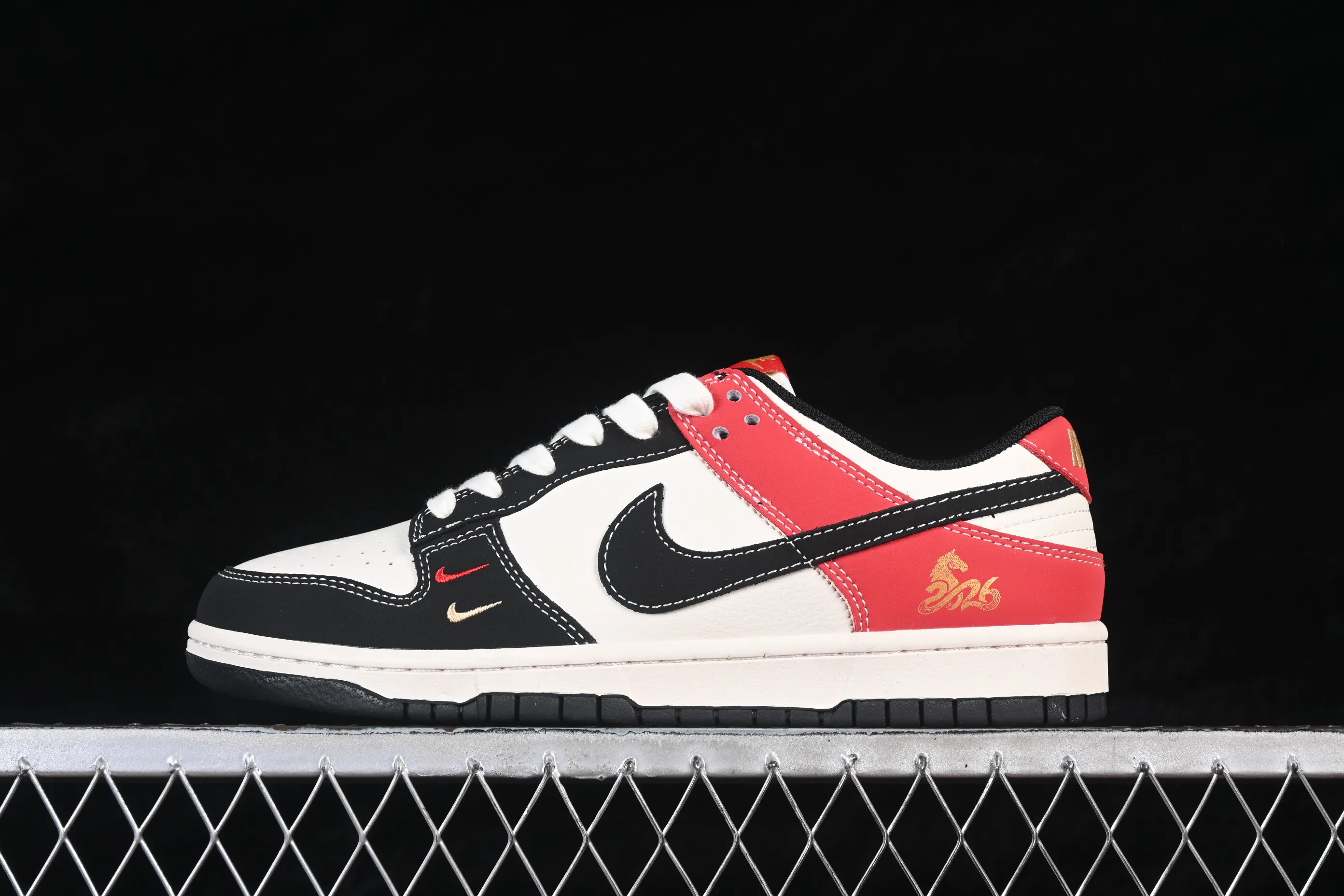 All categories Nk SB Dunk Series Nk SB Dunk Low High-end customized low-top sneakers Nike SB Dunk Low Year of the Horse limited black and white red High-end customized low-top casual skateboard shoes MZ9588-853